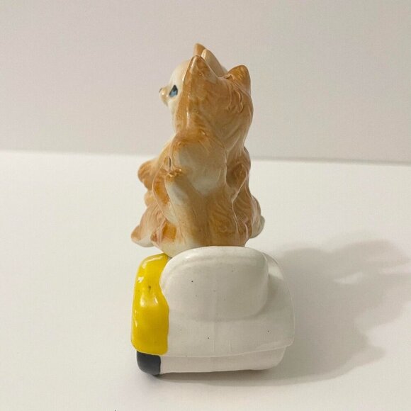 Vintage Cat Family Kitten on Scooter Salt and Pepper Shaker Set Japan - Picture 2 of 16